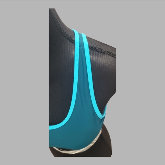 Wenly Zeng Ladies Scoop Neck Racerback Swim Top - Picture 2 of 8